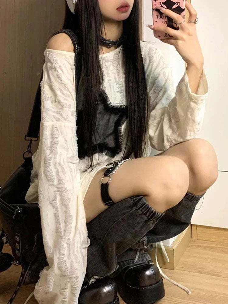 qgtao Y2K T Shirt Women Harajuku Long Sleeve Tops Ladies Oversized Vintage Hole Star T-Shirts Female Punk Graphic Off Shoulder Tees