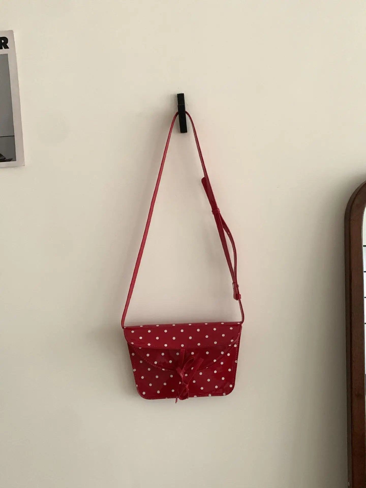 qgtao Wave Point Bow Crossbody Bag Retro Lacquered Leather Phone Small Bag Girls' Versatile Square Bag Spring Summer Hong Kong Style