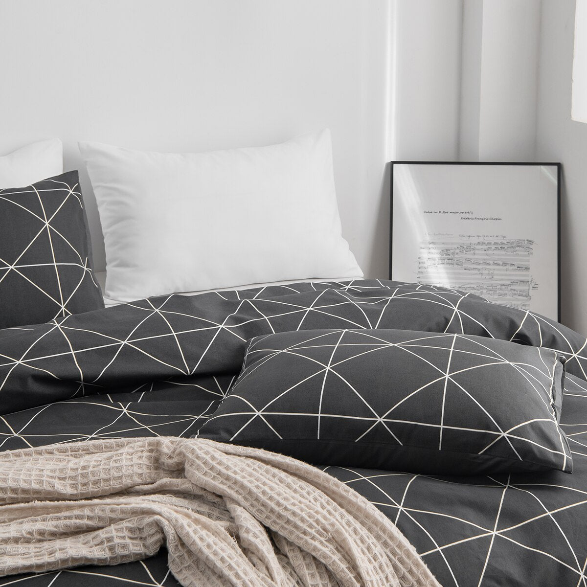 Yeknu All Season Nordic Fashion Flat Sheet Set and Bedding Quilt Duvet Cover and Pillowcase for Home Decor Twin Queen King Size