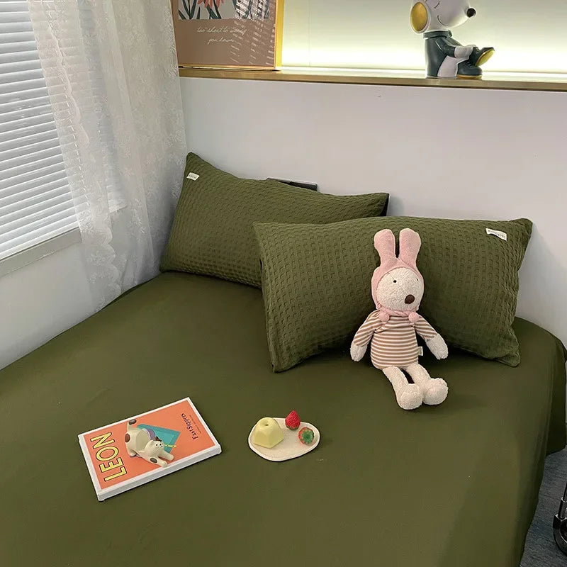 Yeknu Waffle Four Piece Set Simple Washed Cotton Solid Color Bed Sheet Duvet Cover Pillowcase No Duvet and Pillow Core Bedding Set