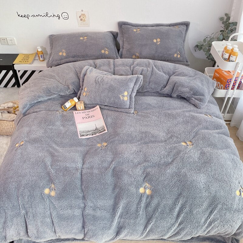 White Winter Warm Berber Fleece Star Embroidery Princess Bedding Set Double Duvet Cover Set Bed Sheet Pillowcases Home Textiles