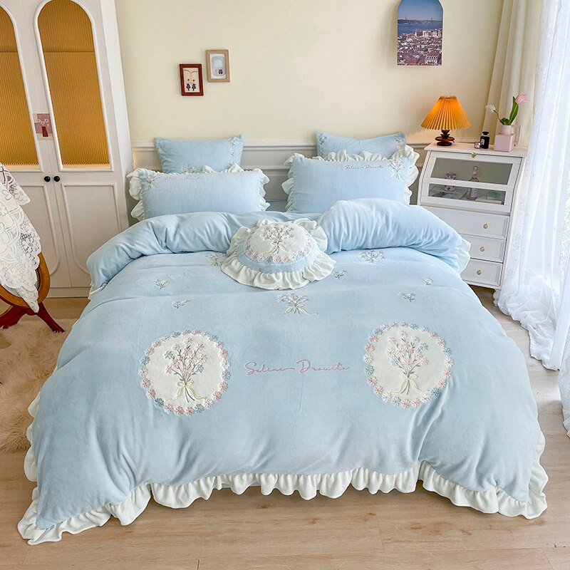 Vintage Pastoral Flower Embroidery Pink Princess Bedding Set Shaggy Velvet Fleece Quilt/Duvet Cover Set Bed Linen Pillowcases