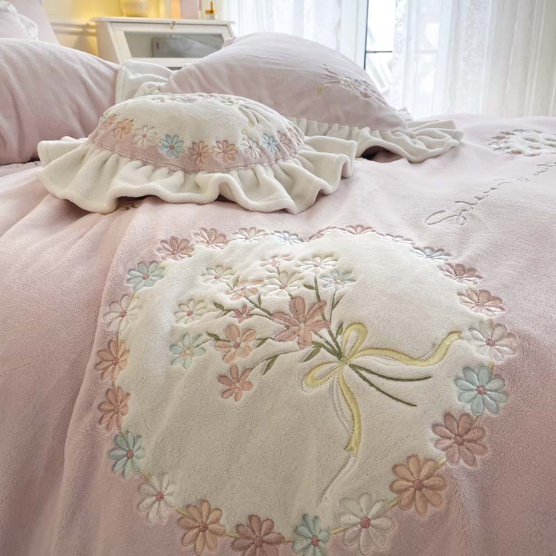 Vintage Pastoral Flower Embroidery Pink Princess Bedding Set Shaggy Velvet Fleece Quilt/Duvet Cover Set Bed Linen Pillowcases