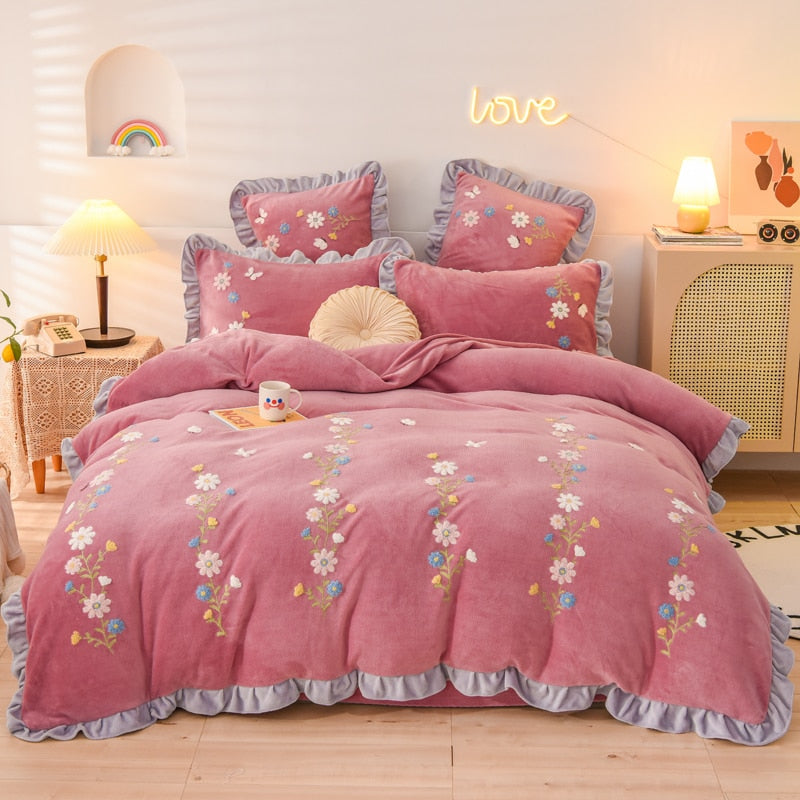 Super Soft Warm Cosy Flannel Velvet Fleece Floral Embroidery Princess Bedding Set Duvet Cover Bed Linen Fitted Sheet Pillowcases