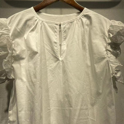 2025 Small women's clothing popular new sweet hollow embroidery age-reducing lace small flying sleeve shirt women's summer 31425
