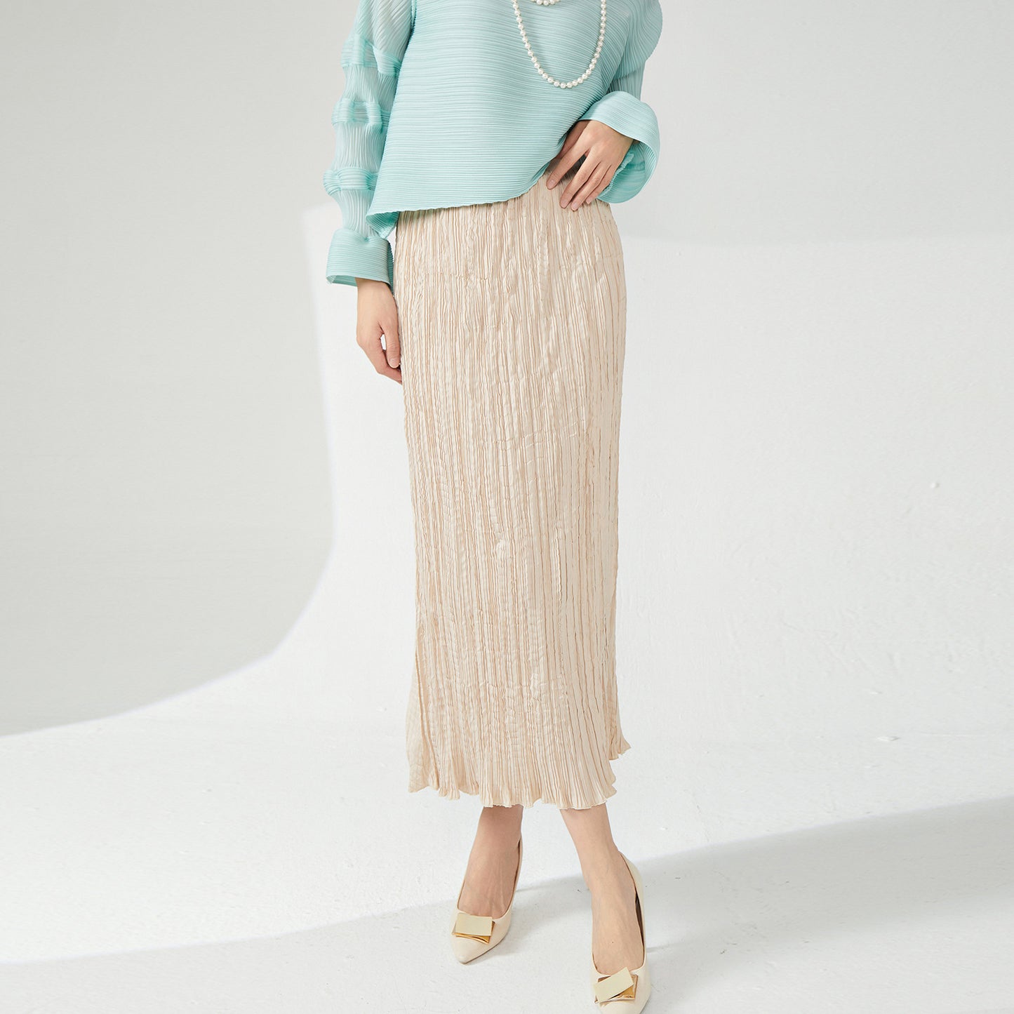 style skirt women's new fashion ins trendy solid color simple and versatile pleated medium and long straight skirt