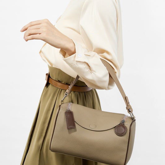 2025 Versatile and simple first-layer cowhide women's bag, genuine leather Boston bag, shoulder messenger bag, textured pillow bag.
