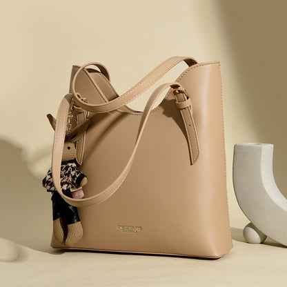 2025 Shoulder bag women's new texture retro women's bag simple casual commuting bucket bag large capacity underarm tote bag