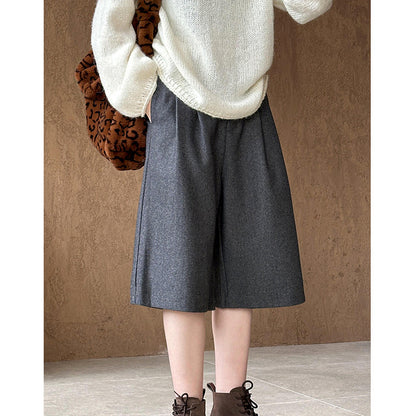 2025 popular autumn new pants Korean version design woolen loose and thin casual five-point pants 9101