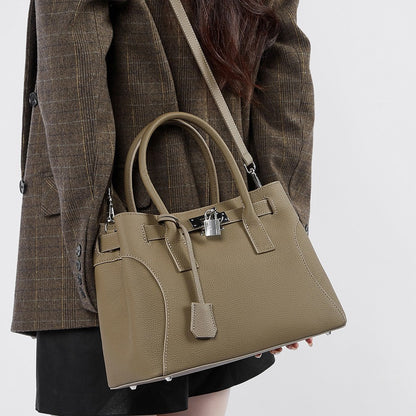 2025 Large capacity handheld women's bag popular autumn and winter leather versatile platinum bag retro commuter shoulder messenger bag