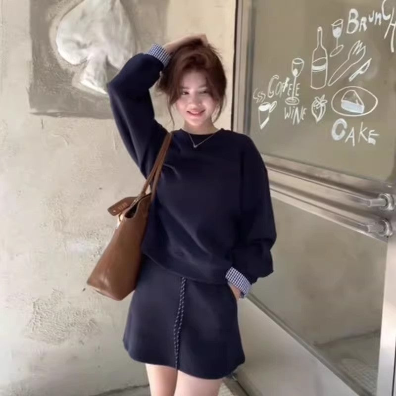 In autumn, Korean wear a complete set of early spring 2025 new women's clothing fake two-piece sweater skirt two-piece set