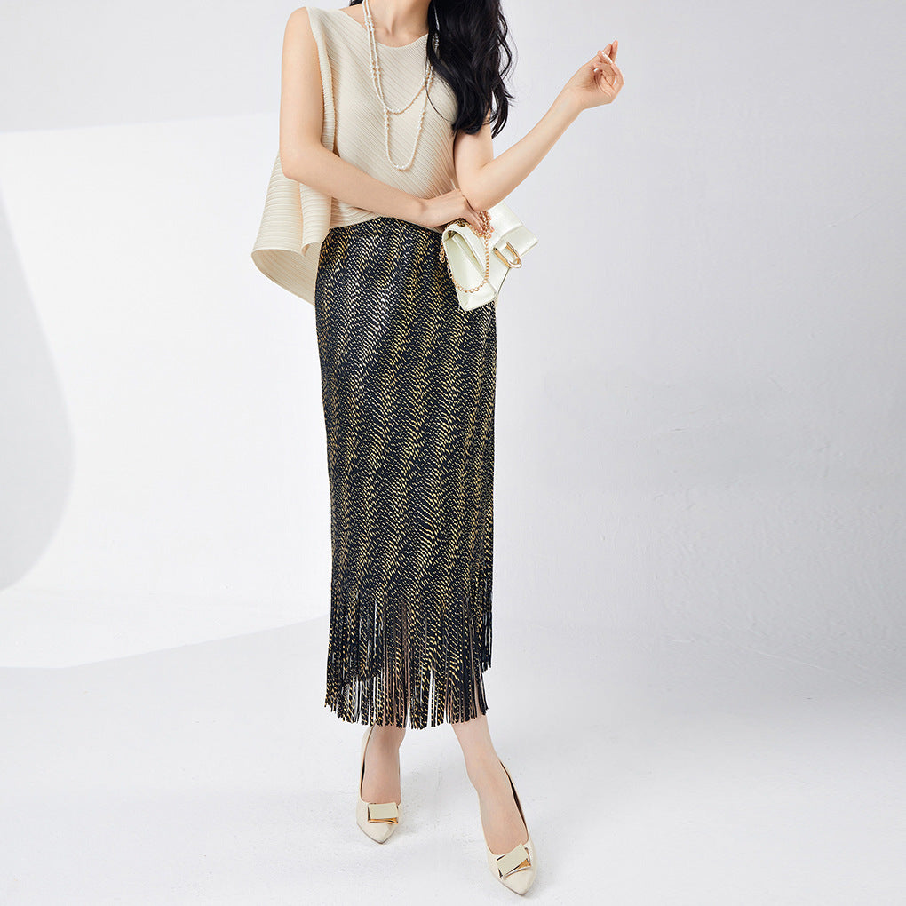 Hot sale in spring and summer, fringed skirt, bronzing design sense, niche high-end pleated one-step skirt, versatile hip skirt