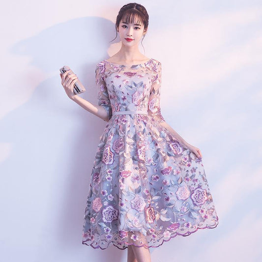 2025Small dress women  new spring and summer lace embroidered flowers host banquet evening dress  supply