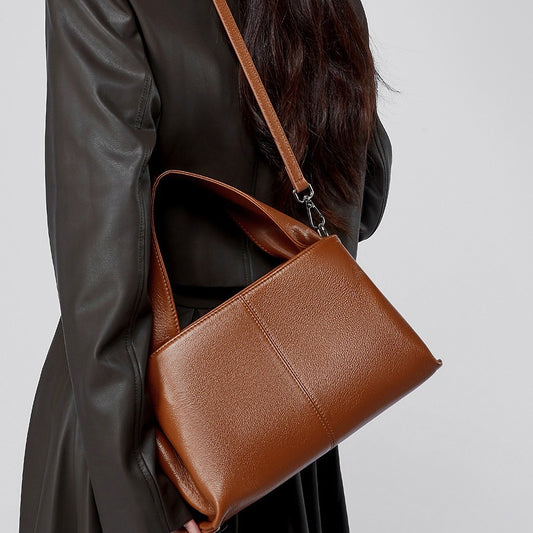 2025 Retro texture portable big bag first layer cowhide shoulder armpit bag popular new leather messenger women's bag