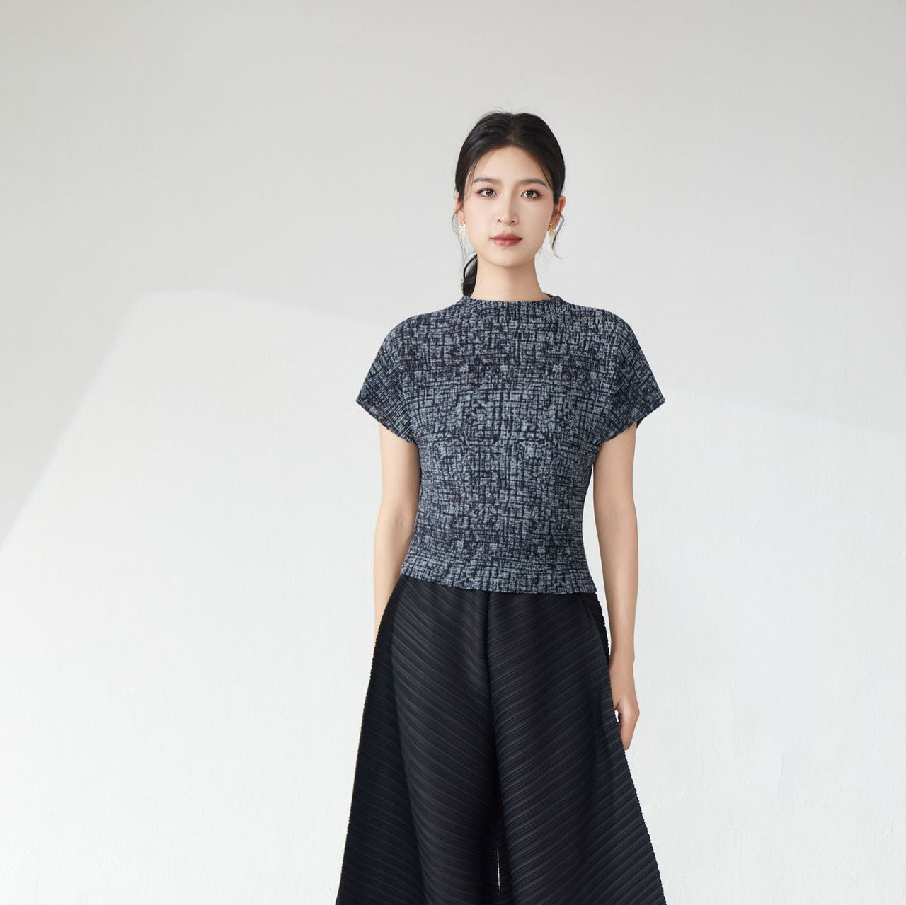 Summer clothes women's new t-shirt loose and thin high-end pullover commuter versatile pleated short-sleeved T-shirt