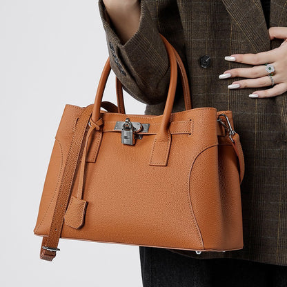 2025 Large capacity handheld women's bag popular autumn and winter leather versatile platinum bag retro commuter shoulder messenger bag