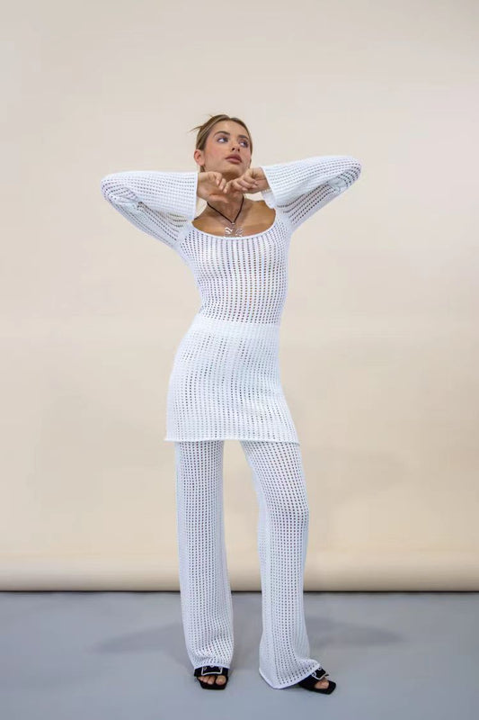 2025 new knitted hollow beach suit women, solid color loose U-neck long-sleeved trousers beach suit women