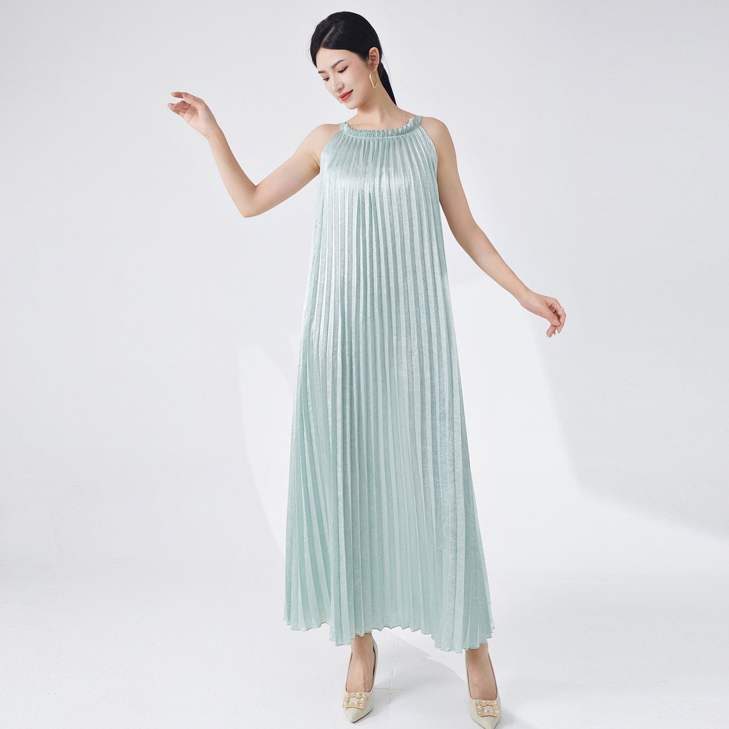 Neck dress women's high-end temperament sleeveless sexy vacation style elegant loose Popular style dress long dress