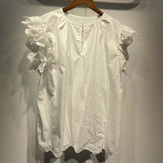 2025 Small women's clothing popular new sweet hollow embroidery age-reducing lace small flying sleeve shirt women's summer 31425