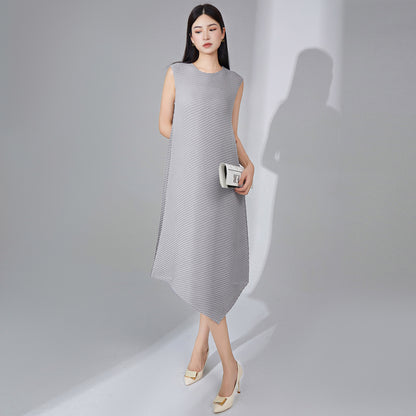 Shenzhen Nanyou Sanzhai dress summer women's clothing round neck sleeveless solid color medium and long irregular pleated skirt tide