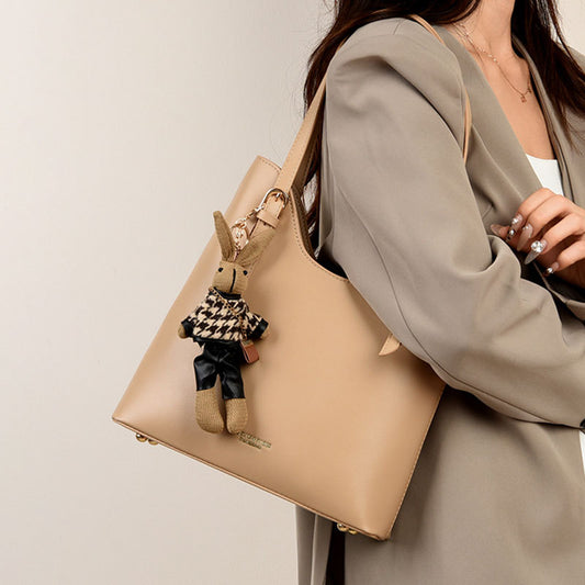 2025 Shoulder bag women's new texture retro women's bag simple casual commuting bucket bag large capacity underarm tote bag