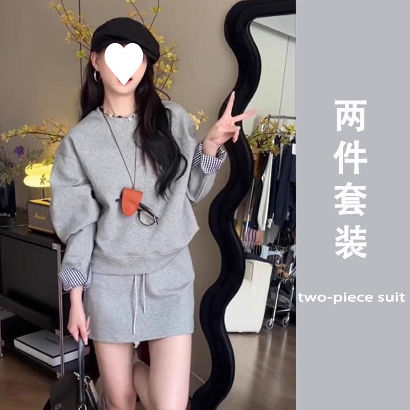 In autumn, Korean wear a complete set of early spring 2025 new women's clothing fake two-piece sweater skirt two-piece set