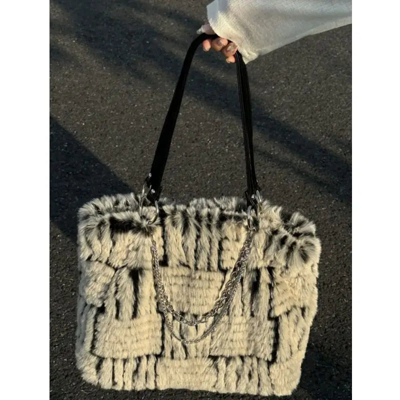 qgtao Vintage Plush Handbag Women New Fur Chain Large Capacity Shoulder Tote Bag Female Harajuku Aesthetic Y2k Handbags