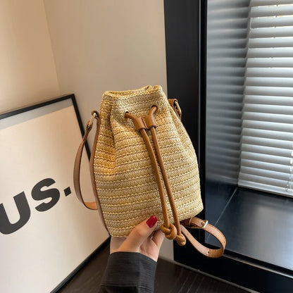 qgtao Summer Straw Handbag Drawstring Women Bucket Bag Weave Hobo Purses Casual Satchel Bags Messenger Bag for Vacation Crossbody Bags
