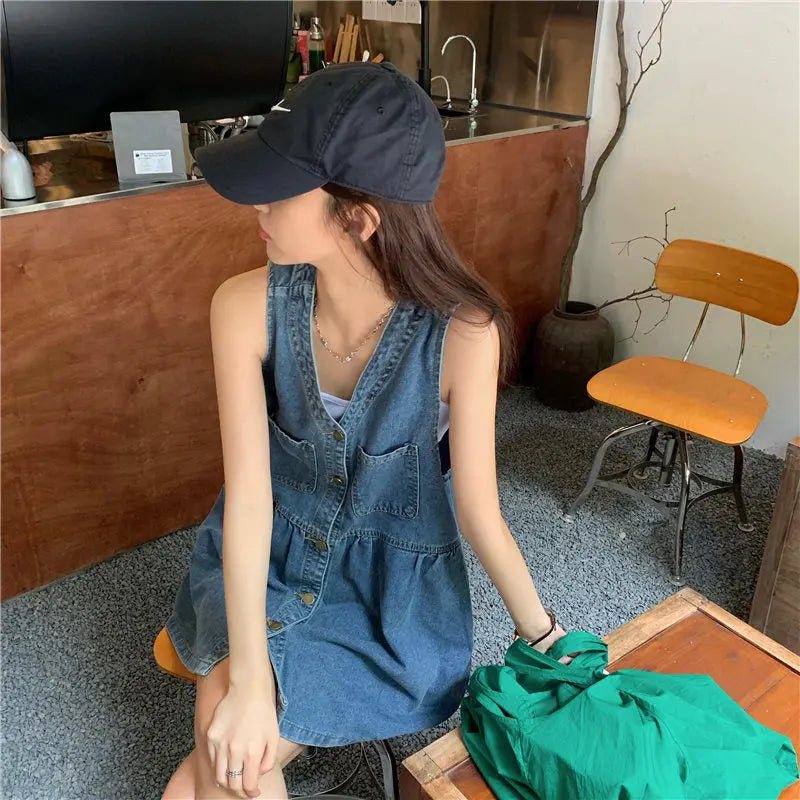 qgtao Sleeveless Dress Women Streetwear Single Breasted Pockets V-neck Denim Females Mini Dresses A-line Pleated Vintage Korean Style