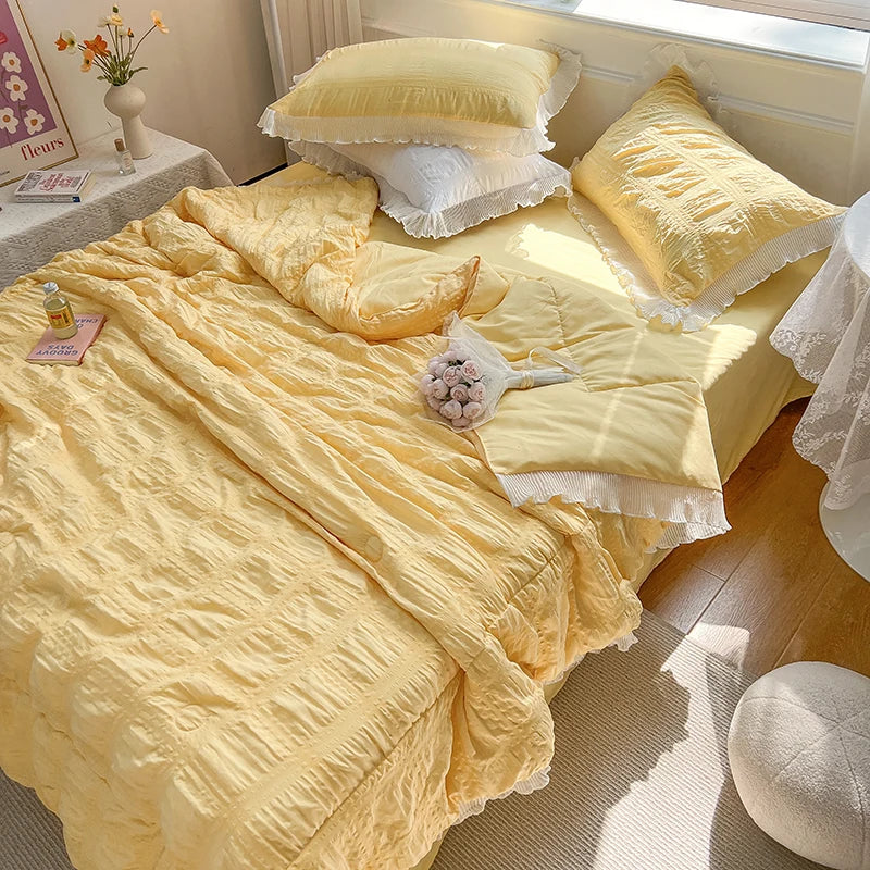 Yeknu Korean Princess Style Summer Cool Quilt Comforter Soft Seersucker Lace Ruffles Summer Thin Quilt Blanket Machine Washable