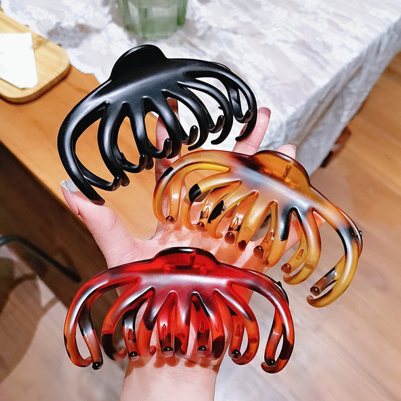 1PC Korean Solid Large Hair Claw Elegant Acrylic Hairpins Barrette Crab Hair Clips for Women Girls Headwear Hair Accessories