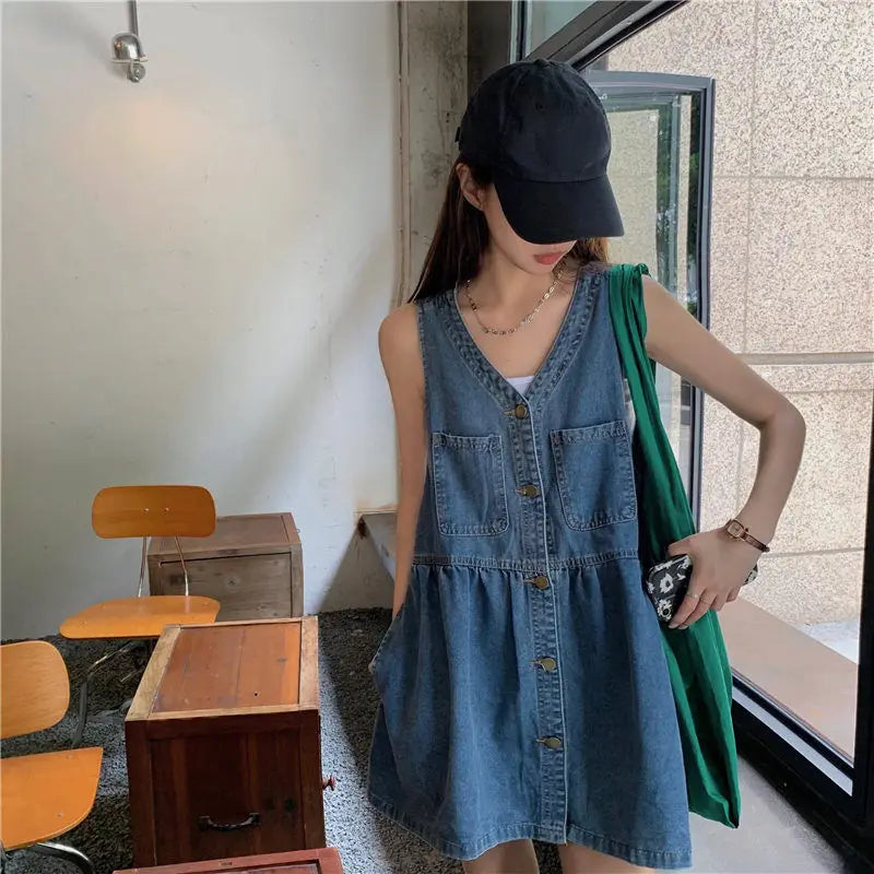 qgtao Sleeveless Dress Women Streetwear Single Breasted Pockets V-neck Denim Females Mini Dresses A-line Pleated Vintage Korean Style