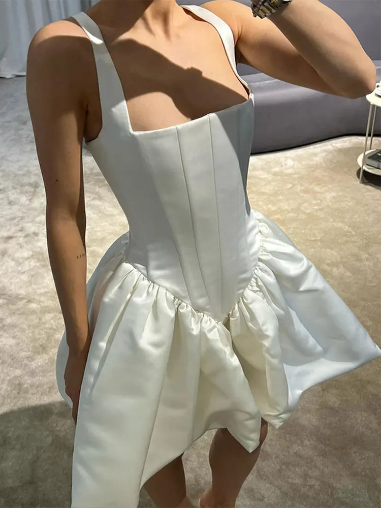 qgtao Elegant White Pleated Strap Mini Dress Women Sexy Sleeveless Backless High Waist Dresses 2024 Chic Lady Evening Party Vestidos