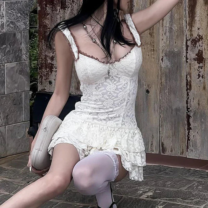 qgtao Elegant White Corset Lace Ruched Dress