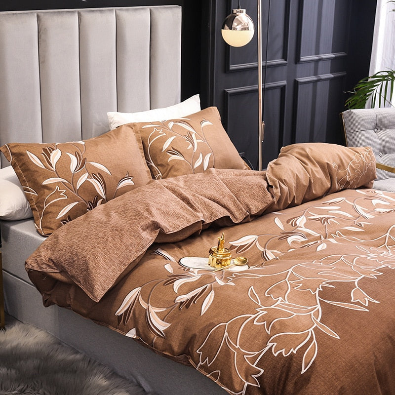 Yeknu 3pcs Nordic Exquisite Embroidery Bedding Set Bedroom Double Comfort Soft High Quality Quilt Cover and Pillowcase