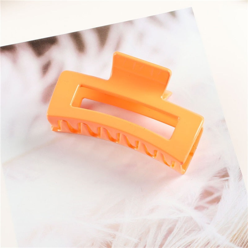 2022 Korean Solid Color Large Hair Claw Clips Fashion Matte Hair Claws Hairpin Women Girls Barrette Hair Accessories