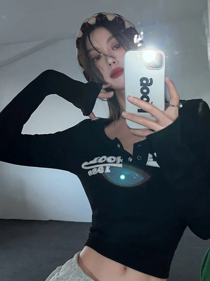 qgtao Retro Graffiti Print Elastic T Shirt Women Sexy Slim Crop Top Ribbed Long Sleeve O-neck Tops Grunge Tee Ladies Y2K street wear