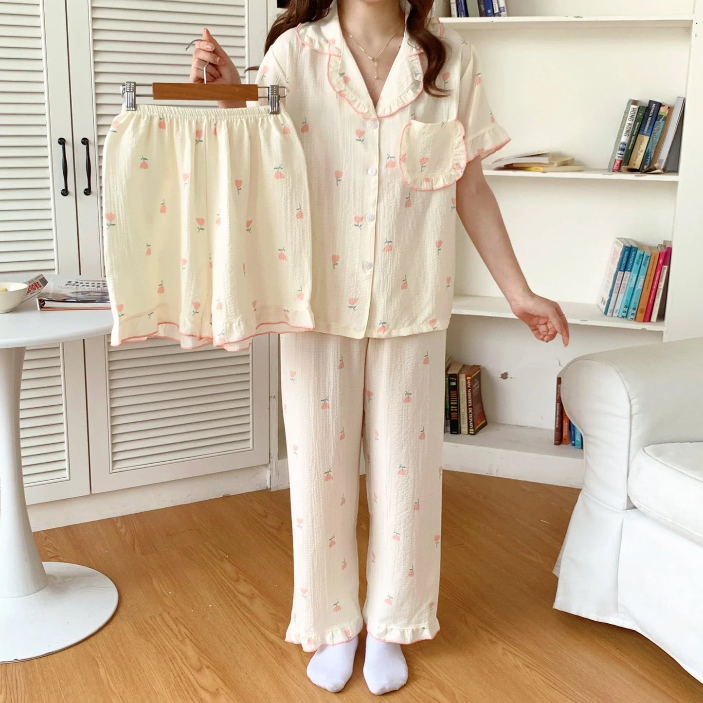 qgtao Pajamas Women's Bubble Cotton Three Piece Cardigan Short Sleeve Long Pants Shorts Fashion Simple Cute Printed Home Furnishing Sleepwear