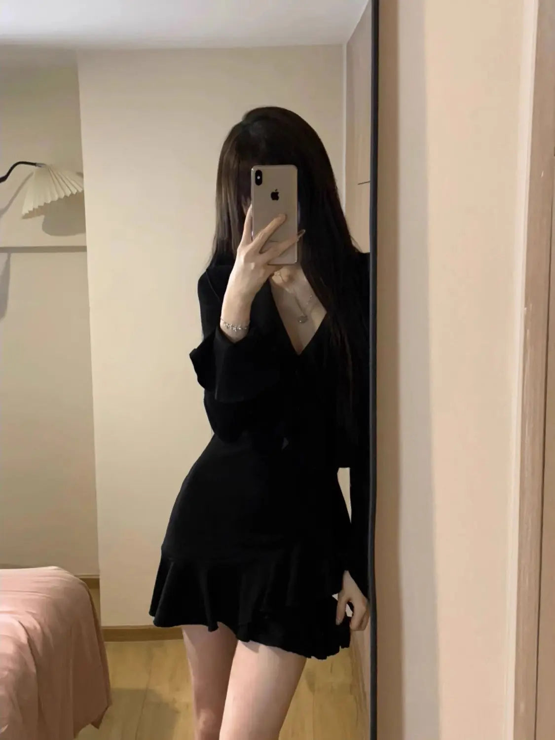 qgtao Winter Sexyv-neck Mini Black Dress Women French Vintage Irregular Ruffles Design Dress Autumn Korean Elegant Fashion Party Dress