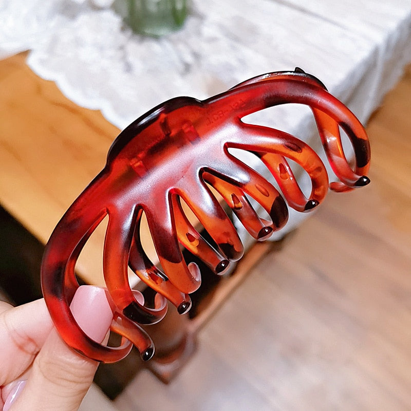 1PC Korean Solid Large Hair Claw Elegant Acrylic Hairpins Barrette Crab Hair Clips for Women Girls Headwear Hair Accessories