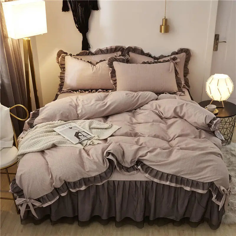 Yeknu Luxury Princess Bedding Sets Kawaii Bed Skirt Sheet and Pillowcase Bed Comforter Set Girls Duvet Cover 4pcs Set Home Decoration