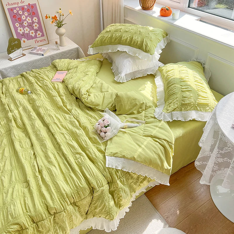 Yeknu Korean Princess Style Summer Cool Quilt Comforter Soft Seersucker Lace Ruffles Summer Thin Quilt Blanket Machine Washable