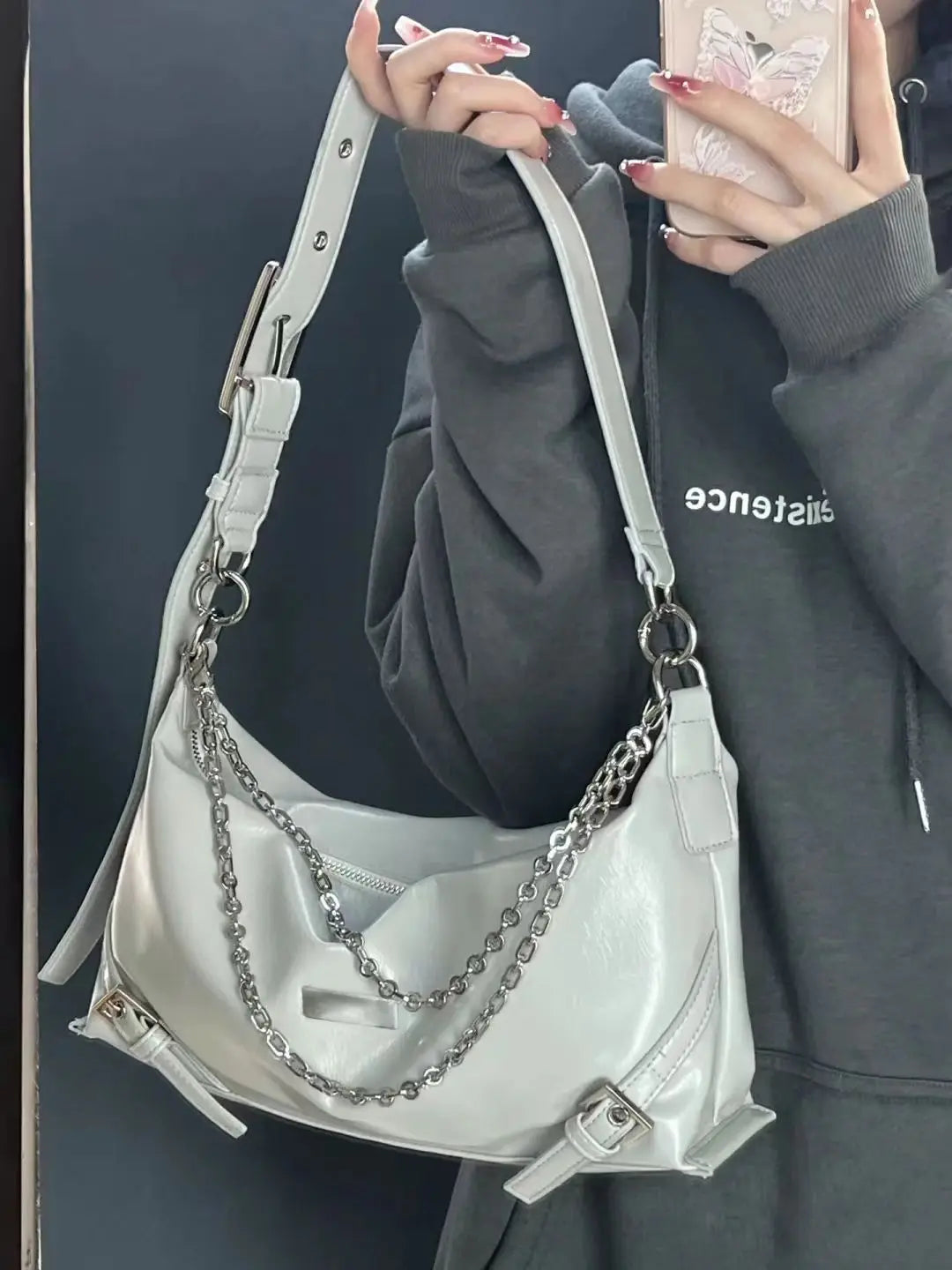 qgtao Y2k Vintage Handbags Women 2023 Hot Girls Chains Soft Chic Casual Shoulder Bag Female Retro Harajuku White Messenger Bag