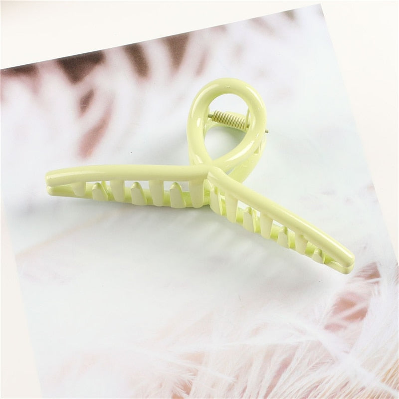 2022 Korean Solid Color Large Hair Claw Clips Fashion Matte Hair Claws Hairpin Women Girls Barrette Hair Accessories