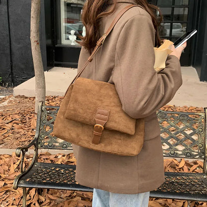 qgtao Korean Retro Brown Crossbody Bag Fashion Large Capacity Velvet Texture Shoulder Bag Autumn Winter New Temperament Casual Handbag