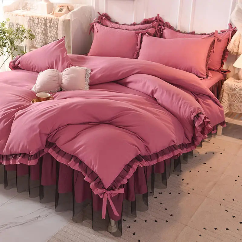 Yeknu Luxury Princess Bedding Sets Kawaii Bed Skirt Sheet and Pillowcase Bed Comforter Set Girls Duvet Cover 4pcs Set Home Decoration