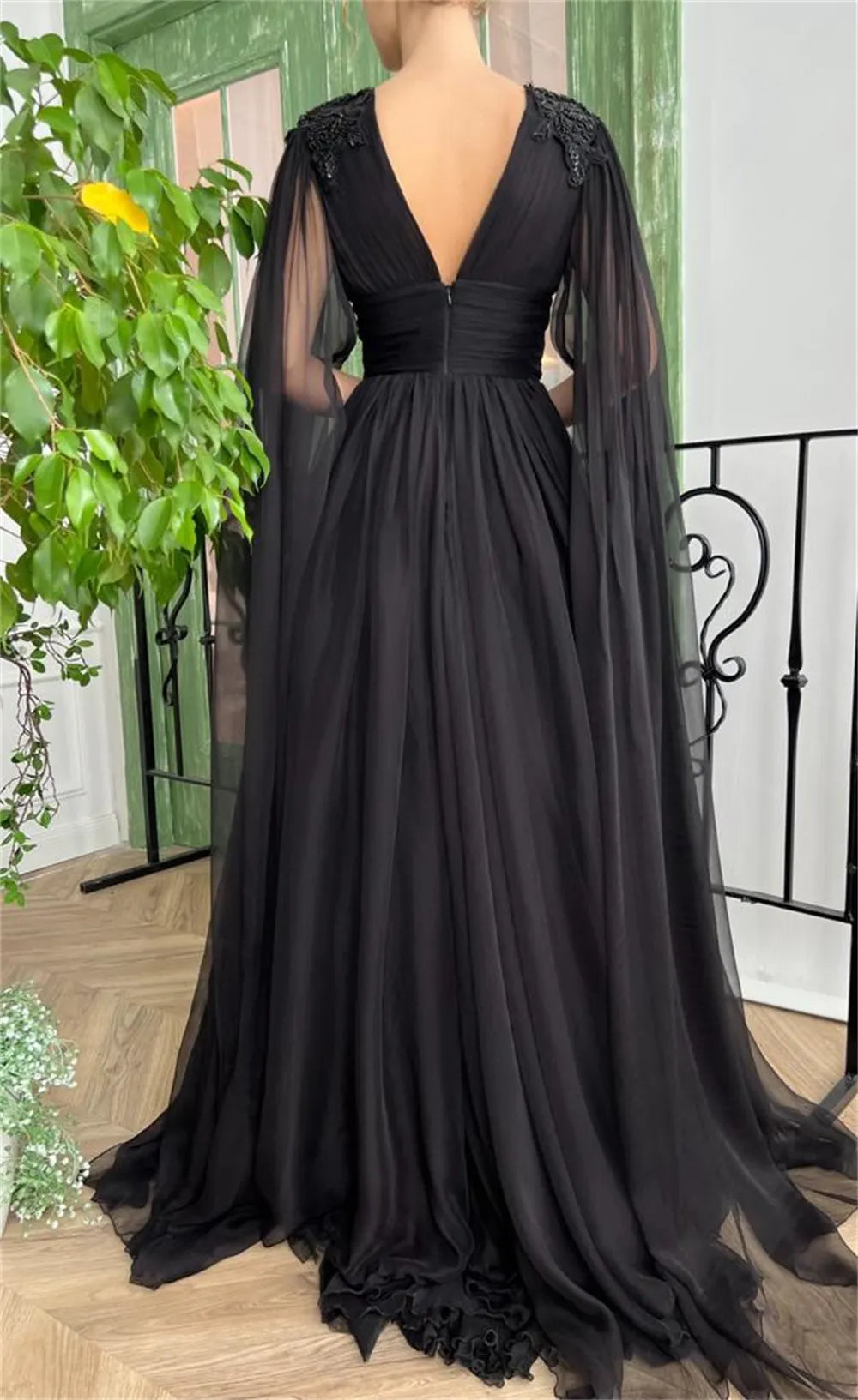 Black Cape Floor Length Prom Dress Sexy Side Split Evening Gown Princess Tulle A-line Prom Dresses